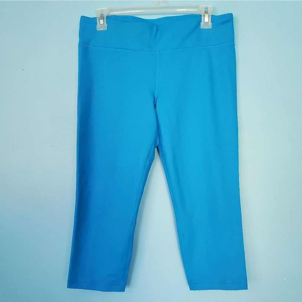 Under Armour Bright Blue Studio Lux Skinny Athletic Cropped Leggings